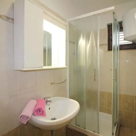 Apartment In Porec/istrien 38721 Porec